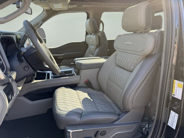 2027 Ford Super Duty F-350 SRW Platinum