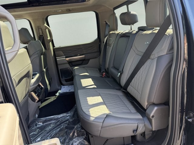 2027 Ford Super Duty F-350 SRW Platinum