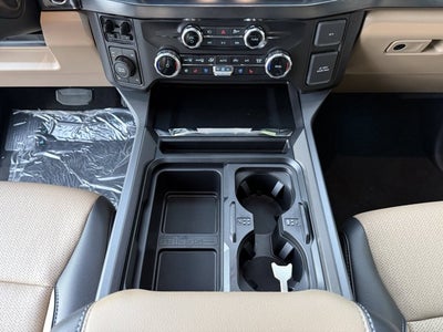 2027 Ford Super Duty F-350 SRW Lariat