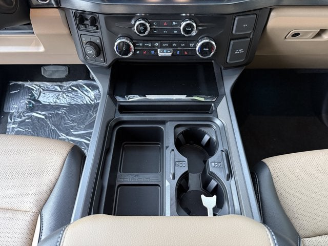 2027 Ford Super Duty F-350 SRW Lariat