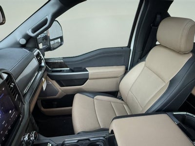 2027 Ford Super Duty F-350 SRW Lariat