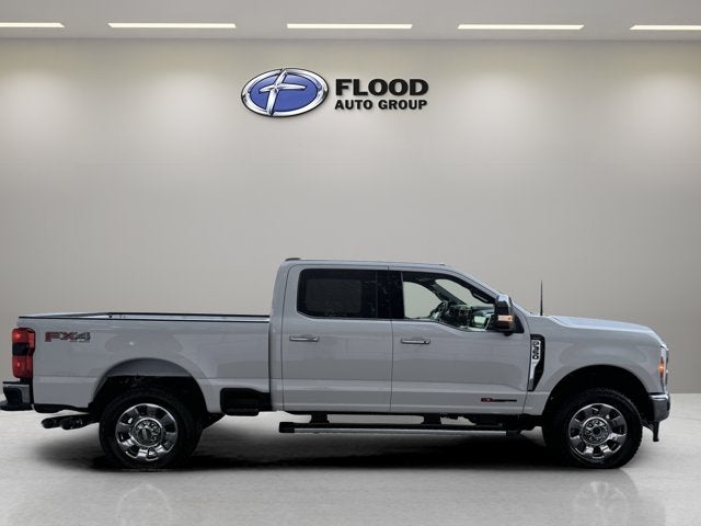 2027 Ford Super Duty F-350 SRW Lariat