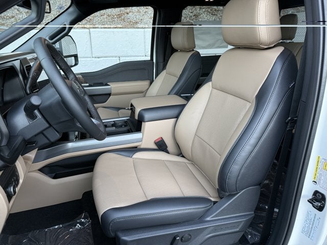 2027 Ford Super Duty F-350 SRW Lariat