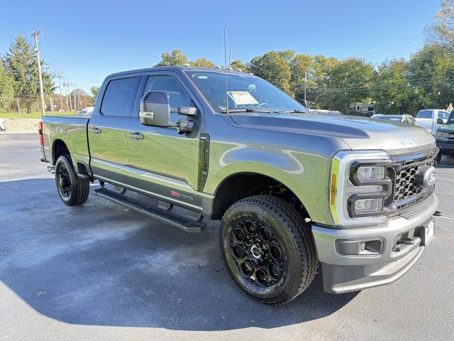 2027 Ford Super Duty F-350 SRW Lariat