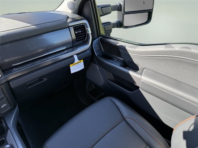 2027 Ford Super Duty F-350 SRW Lariat