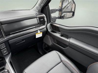 2027 Ford Super Duty F-350 SRW Lariat