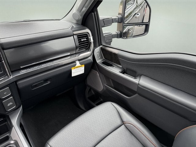 2027 Ford Super Duty F-350 SRW Lariat