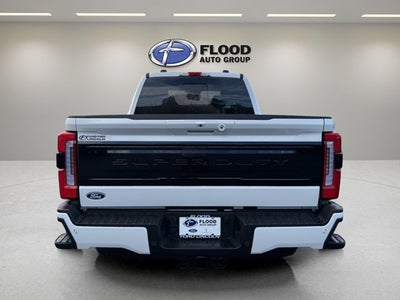 2027 Ford Super Duty F-350 SRW Platinum
