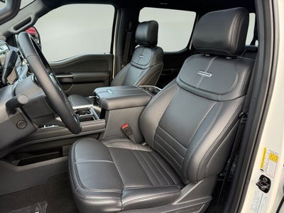 2027 Ford Super Duty F-350 SRW Platinum