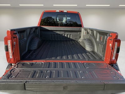 2027 Ford Super Duty F-350 SRW Lariat