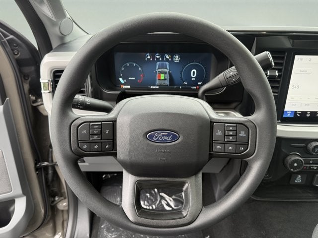2027 Ford Super Duty F-350 SRW XLT