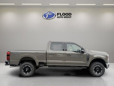 2027 Ford Super Duty F-350 SRW XLT