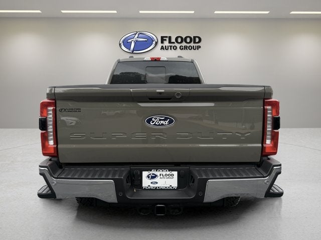 2027 Ford Super Duty F-350 SRW XLT
