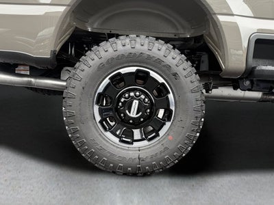 2027 Ford Super Duty F-350 SRW XLT