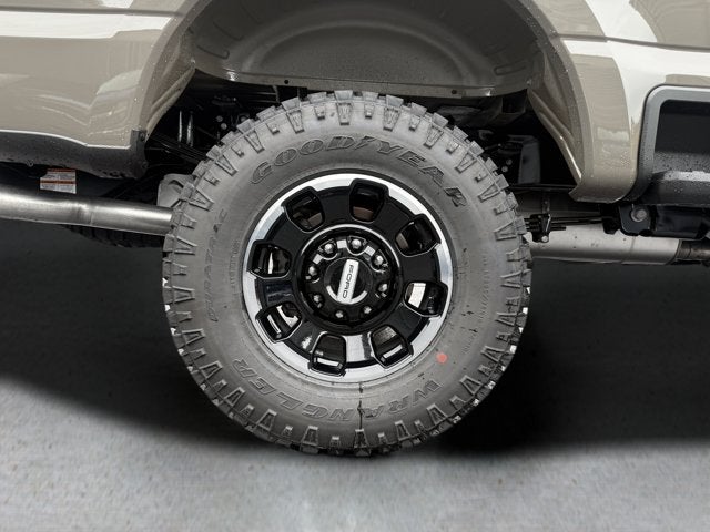 2027 Ford Super Duty F-350 SRW XLT