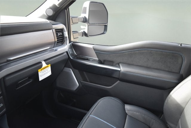 2026 Ford Super Duty F-350 SRW Platinum