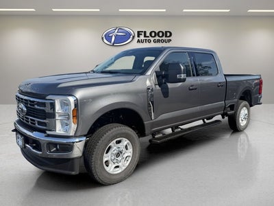 2026 Ford Super Duty F-350 SRW XLT