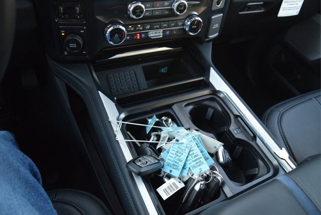 2026 Ford Super Duty F-350 SRW Platinum