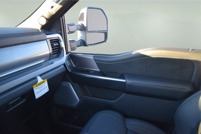 2026 Ford Super Duty F-350 SRW Platinum