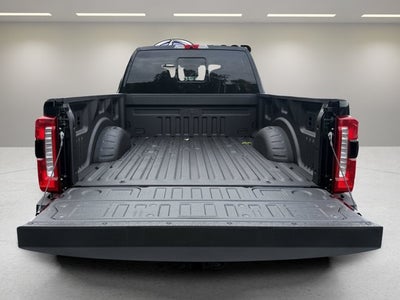 2026 Ford Super Duty F-350 SRW LARIAT