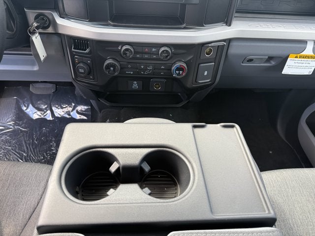 2026 Ford Super Duty F-350 DRW XLT