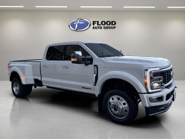 2027 Ford Super Duty F-450 DRW Platinum DRW