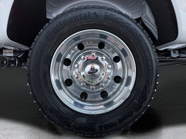 2027 Ford Super Duty F-450 DRW Platinum DRW