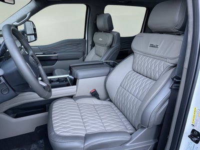 2027 Ford Super Duty F-450 DRW Platinum DRW