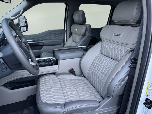 2027 Ford Super Duty F-450 DRW Platinum DRW