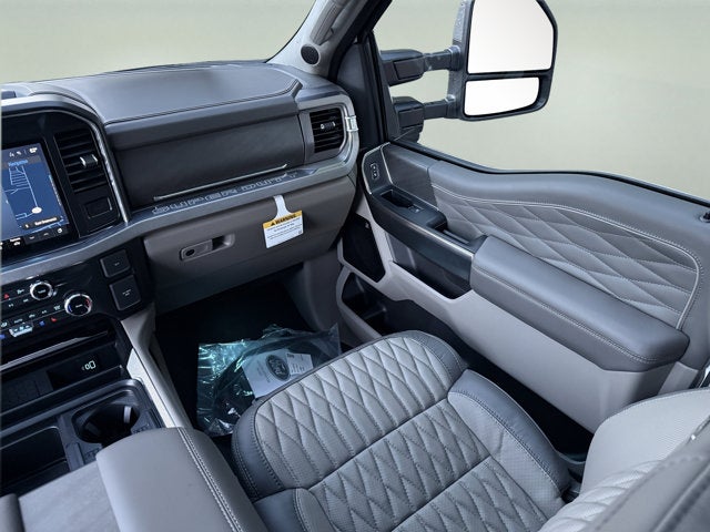 2027 Ford Super Duty F-450 DRW Platinum DRW