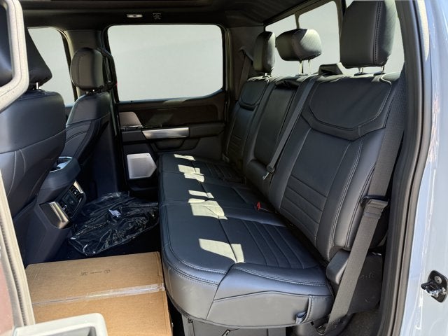 2027 Ford Super Duty F-450 DRW Platinum DRW