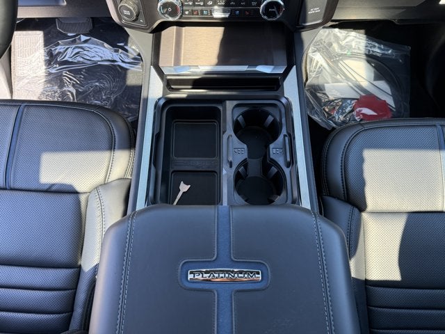 2027 Ford Super Duty F-450 DRW Platinum DRW