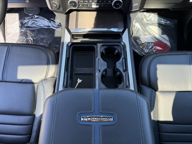 2027 Ford Super Duty F-450 DRW Platinum DRW