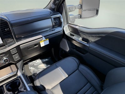 2027 Ford Super Duty F-450 DRW Platinum DRW