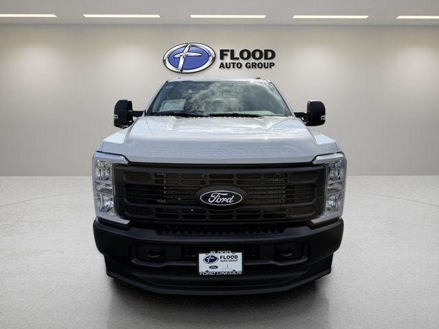 2027 Ford Super Duty F-350 SRW XL