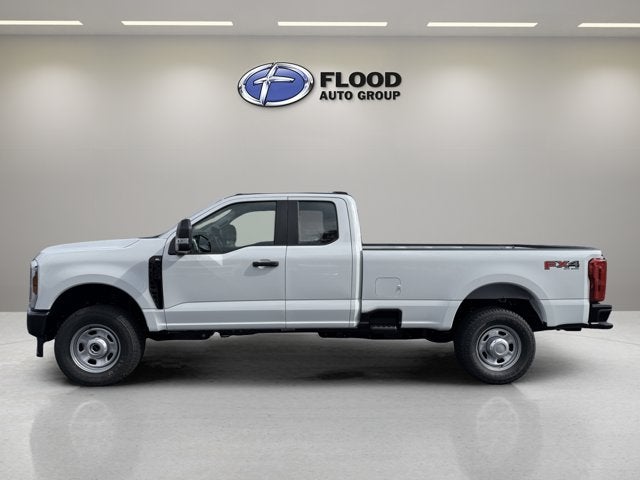 2027 Ford Super Duty F-350 SRW XL