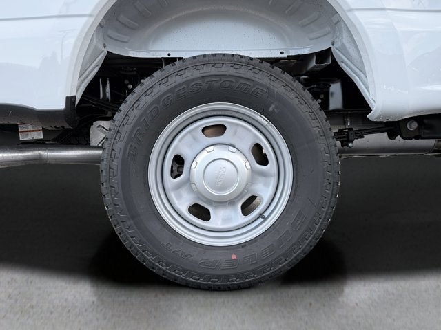 2027 Ford Super Duty F-350 SRW XL