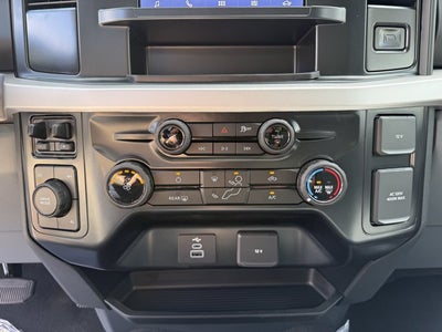 2027 Ford Super Duty F-250 SRW XLT