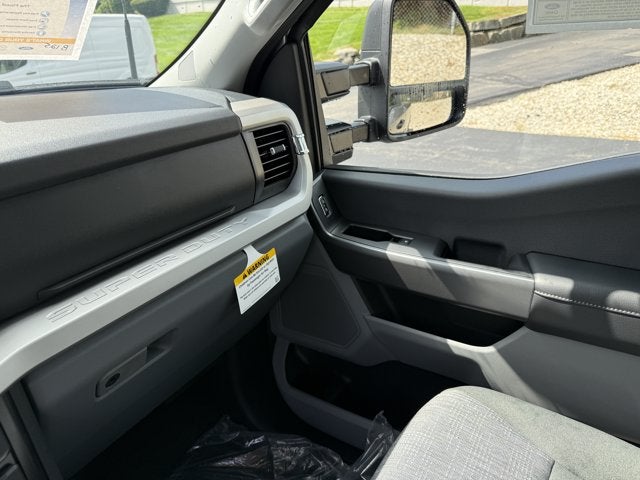 2027 Ford Super Duty F-250 SRW XLT