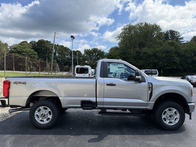 2027 Ford Super Duty F-250 SRW XLT