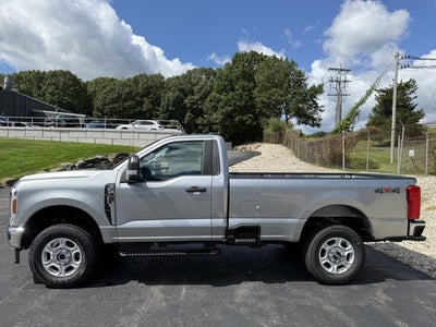 2027 Ford Super Duty F-250 SRW XLT
