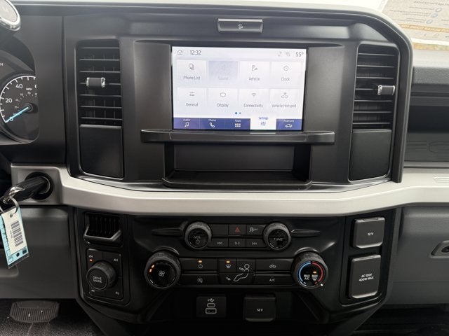 2026 Ford Super Duty F-350 SRW XL