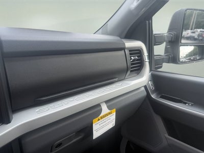 2026 Ford Super Duty F-350 SRW XLT