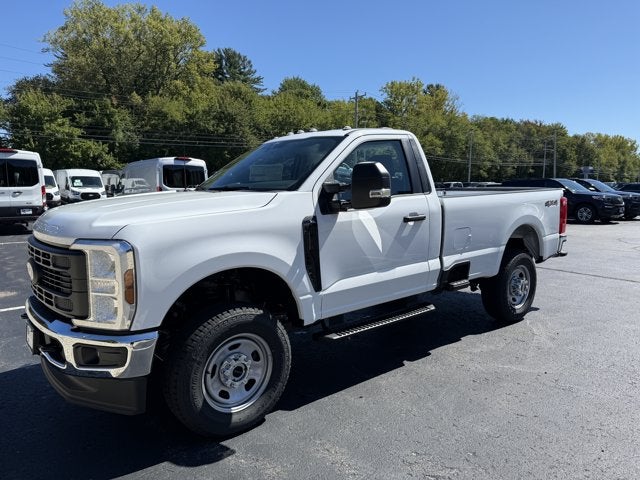 2027 Ford Super Duty F-350 SRW XL