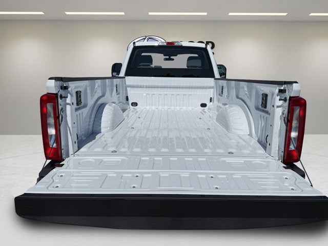 2027 Ford Super Duty F-350 SRW XL