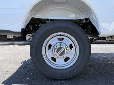2027 Ford Super Duty F-350 SRW XL