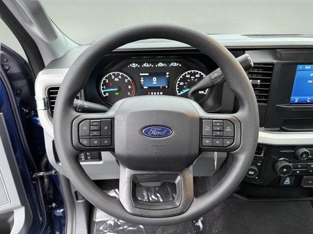 2027 Ford Super Duty F-350 SRW XL