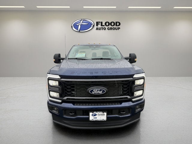 2027 Ford Super Duty F-350 SRW XL