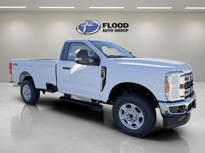 2027 Ford Super Duty F-350 SRW XLT