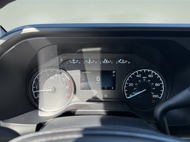 2027 Ford Super Duty F-350 SRW XLT